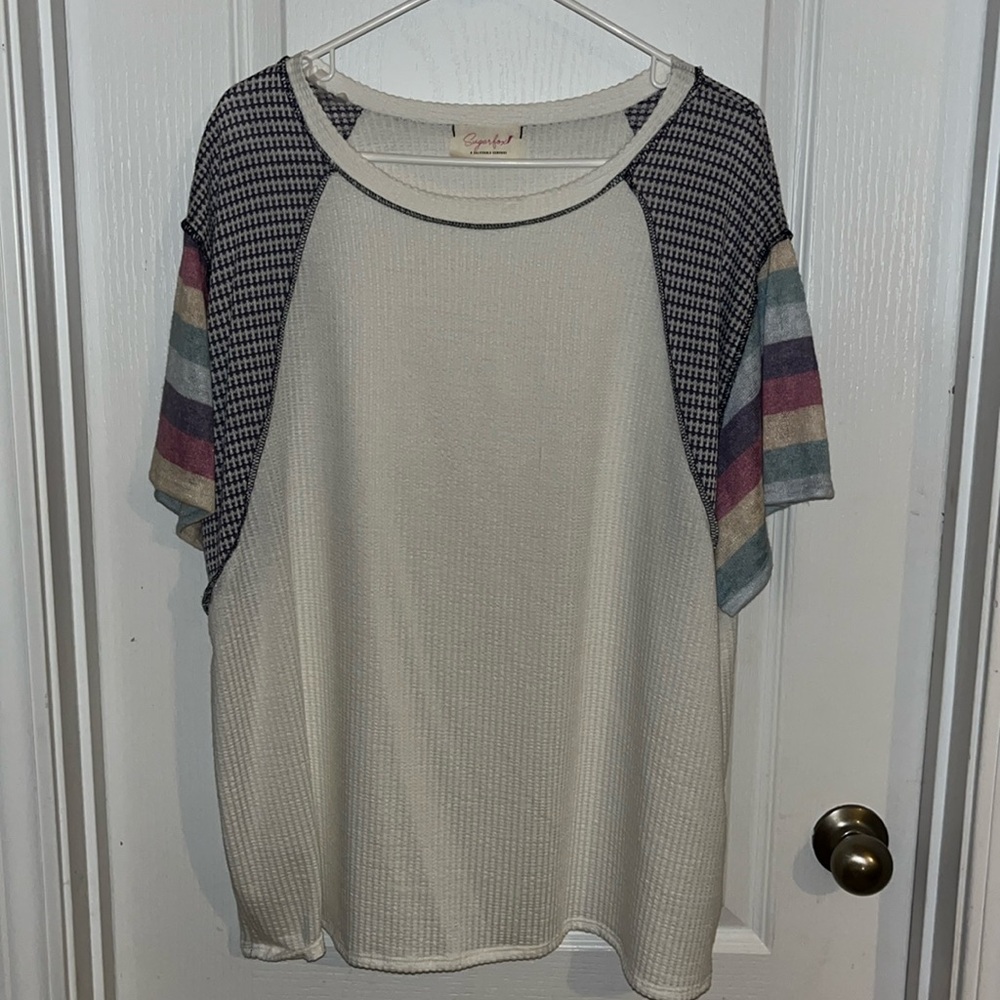 Women’s Colorblock T-shirt